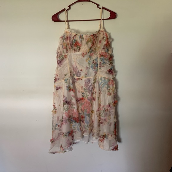 Last Chance Pretty Little Things Floral Textured Ruffle Chiffon Dress Size 16 - Picture 3 of 9